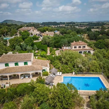 Stunning In Semesterbostad Petra (Mallorca)